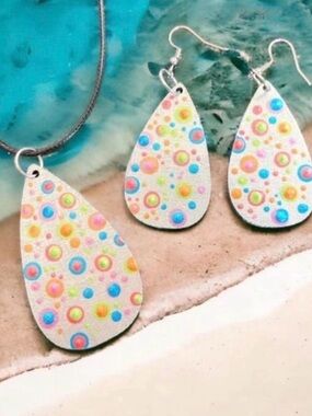 Dot-Painted Teardrop Jewelry Set Silver with Pastel Dots Wood Earrings, Necklace